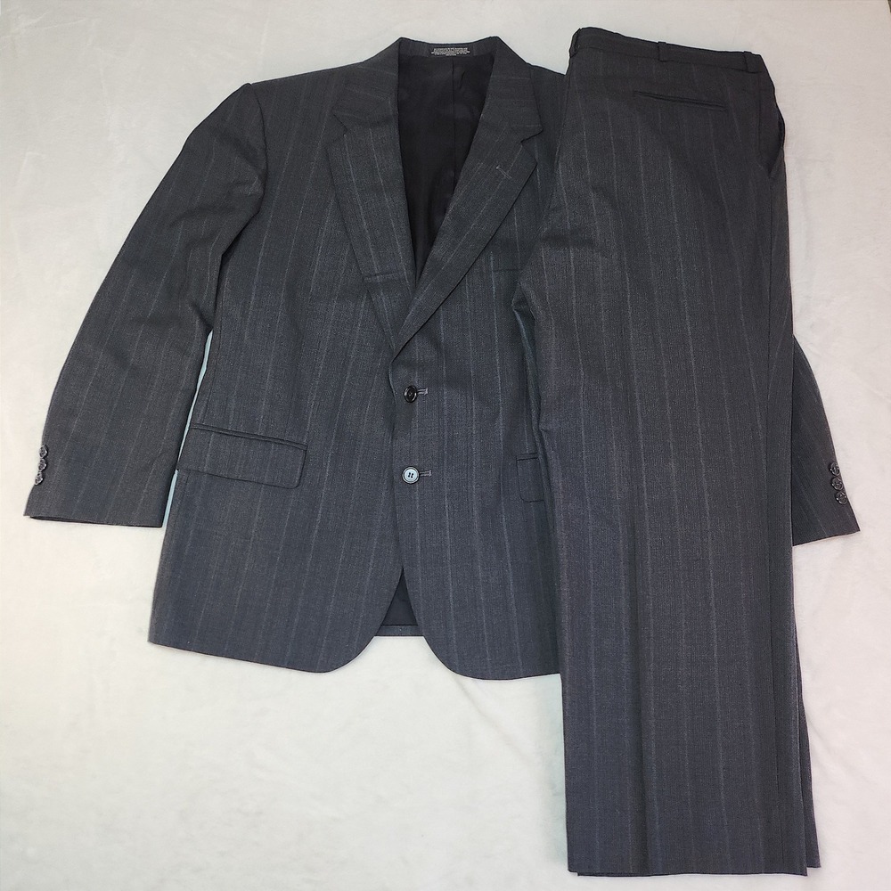 Vintage 90s Towncraft 2 Piece Suit 44S Jacket 35x27.5 Pants Grey Pinstripe Wool